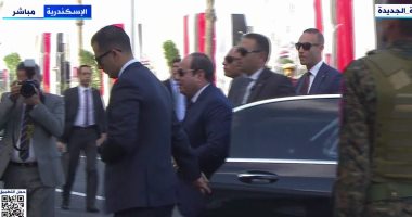 الرئيس السيسى يصل مقر افتتاح محور التعمير بالإسكندرية