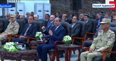الرئيس السيسى يشاهد فيلمًا تسجيليًا بعنوان "مصر بتبنى المستقبل"