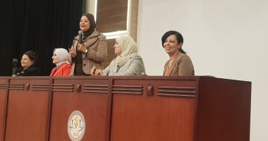 قومى المرأة بسوهاج ينظم ندوات تثقيفية بالمدارس ومركز الإعلام