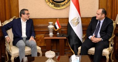 وزير الصناعة يبحث مع ديور الفرنسية خطط الشركة للتواجد بالسوق المصري 