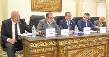 "زراعة الشيوخ" تناقش استراتيجية هيئة سلامة الغذاء للحفاظ على صحة المصريين