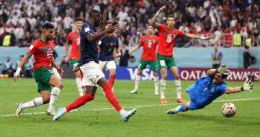 فرنسا تتأهل لنهائي كأس العالم بعد أداء مشرف من المغرب
