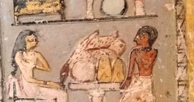لوحة جنائزية ملونة تعود لعصر الدولة الوسطى فى المتحف المصرى بالتحرير