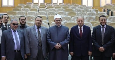 رئيس جامعة الأزهر يتفقد كلية أصول الدين والدعوة بالزقازيق