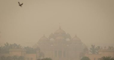 سماء دخانية وأتربة عالقة بالجو.. تلوث الهواء يهدد الحياة بالعاصمة الهندية