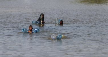 مصرع 10 أطفال إثر غرق قارب فى بحيرة شمال غرب باكستان