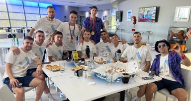 نجوم الأرجنتين يتناولون وجبة الإفطار قبل انطلاق الاحتفال بكأس العالم
