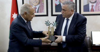 الجامعة الأردنية تمنح أبو الغيط درعا شرفية بمناسبة ذكرى تأسيسها الـ60 