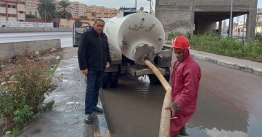 رفع 280 طن مخلفات وأتربة وكسح مياه الأمطار بحي غرب الإسكندرية