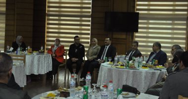 رئيس جامعة كفر الشيخ يلتقى أعضاء اتحاد الطلاب لبحث تفعيل الأنشطة