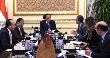 رئيس الوزراء يتابع مع رئيس هيئة الاستثمار خطط الترويج للفرص الاستثمارية بمصر