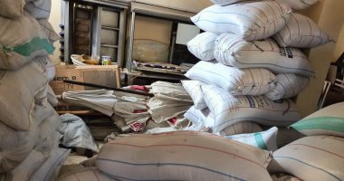 ضبط 4 طن أرز أبيض فى مخزن للسلع الغذائية بدون ترخيص بكفر الشيخ