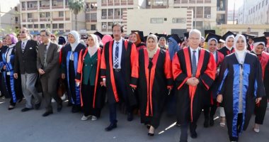 كلية التمريض بجامعة طنطا تحتفل بتخرج 3 دفعات