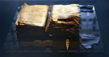 عيد الميلاد.. مزامير داود أقدم الكتب المقدسة يعرض فى المتحف القبطى