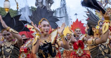 رقصات استعراضية واحتفالات فلكلورية.. إندونيسيا تستقبل 2023 على طريقتها الخاصة