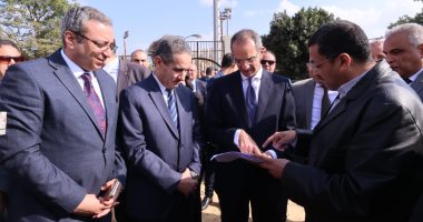 وزير الاتصالات يتفقد الأعمال الإنشائية لمركز إبداع مصر الرقمية بجامعة طنطا