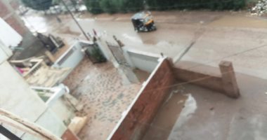 سقوط أمطار بالقليوبية والمحافظ يرفع حالة الطوارئ وانتشار لمعدات رفع المياه