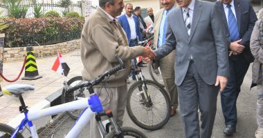 محافظ الغربية يسلم 36 دراجة لأسر الشهداء ضمن مبادرة "دراجتك صحتك"