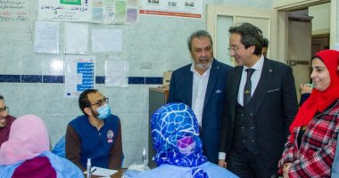 تقديم الرعاية الطبية لـ1380 حالة بقافلة جامعة طنطا فى قرية الرجدية