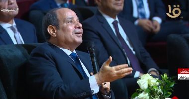 الرئيس السيسي ممازحا صاحب مصنع أعلاف بسوهاج: "غليتوا العلف ليه يا أحمد؟"