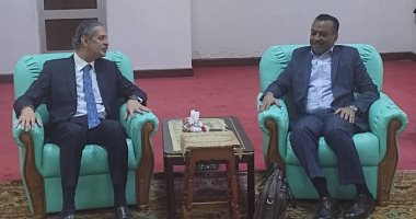 سفير مصر لدى السودان يلتقي نائب رئيس الحزب الاتحادي الديمقراطي الأصل