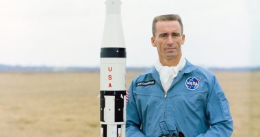 رحيل والتر كننجهام أحد رواد فضاء رحلة "أبولو 7" عن عمر 90 عاما (فيديو)