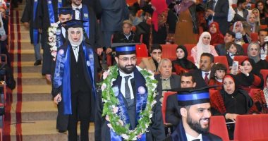 طب الإسكندرية تنظم حفل تخرج الدفعة الـ80 من الطلاب الوافدين