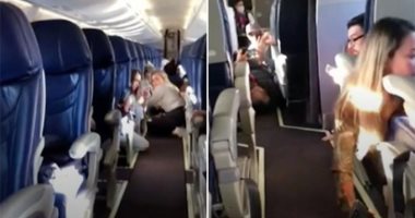 رعب الركاب فى طائرة مكسيكية أصيبت برصاصة بعد اعتقال ابن زعيم المخدرات..فيديو