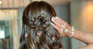 5 أفكار مختلفة لتصفيف الشعر للعروسة فى ليلة الحنة.. غجرية أو هندية