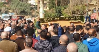 وصول جثمان اللواء منصور العيسوى وزير الداخلية الأسبق مسجد السيدة نفيسة
