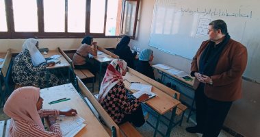 وكيل وزارة التربية والتعليم يتابع سير امتحانات نصف العام بمدارس الشيخ زويد