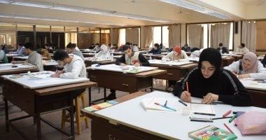 امتحانات طلاب الجامعات