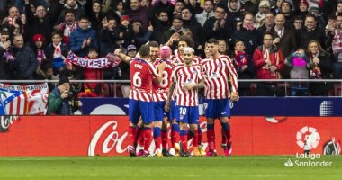 ديباي وجريزمان في هجوم أتلتيكو مدريد ضد فالنسيا في الدوري الإسباني