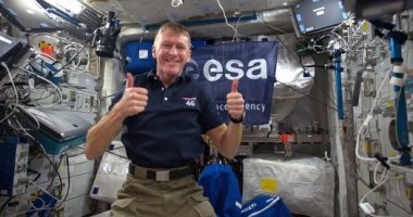 تقاعد أول رائد الفضاء بريطاني من وكالة الفضاء الأوروبية