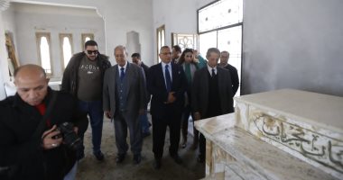 رئيس حزب الوفد يزور قبرى مصطفى النحاس وفؤاد سراج الدين