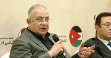 حسام صالح: الإعلام التقليدى والرقمى منافسان ومكملان لبعضهما