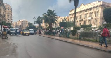 هطول أمطار متوسطة على مناطق وسط الإسكندرية.. فيديو وصور