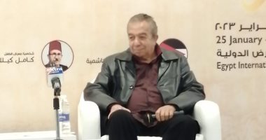 المخرج جمال عبد الحميد فى ندوة بمعرض الكتاب: كنت بهرب من المدرسة وأروح الاستوديو