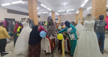 تنظيم معرض لتوزيع ملابس جديدة مجانا على غير القادرين بقرية شبراتنا فى الغربية