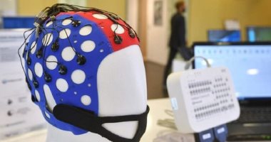 علماء روس يبتكرون قبعة "ذكية" لعلاج أمراض الدماغ