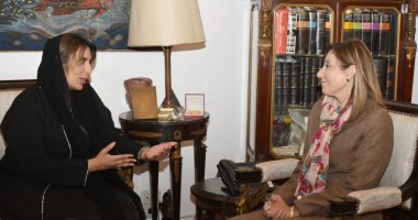 وزيرة الثقافة تلتقى سفيرة الإمارات لدى القاهرة وتبحثان التعاون المشترك