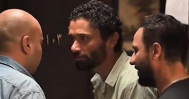 شاهد.. كوميديا كريم محمود عبد العزيز وحاتم صلاح بتوقيع بيتر ميمى  