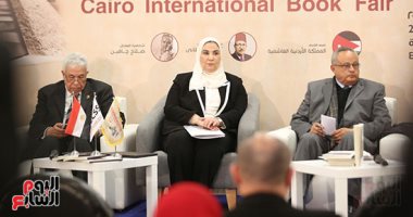 وزيرة التضامن من معرض الكتاب:بحث تكلفة الإرهاب والتطرف هدفه توعية المواطن
