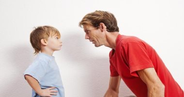 أخلاقنا الجميلة.. 6 نصائح لتعليم طفلك آداب الحوار واحترام خصوصية الغير