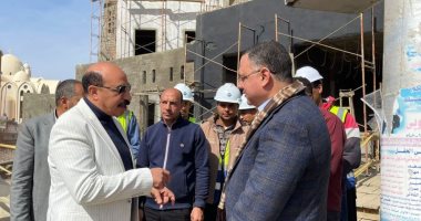 محافظ أسوان يتفقد مشروع إنشاء مكتبة مصر العامة بنسبة تنفيذ 75%