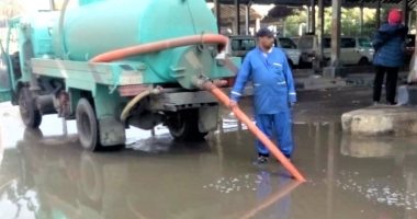محافظة الغربية تواصل رفع تجمعات مياه الأمطار والتعامل مع موجة الطقس السيئ