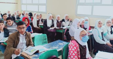 256 مدرسة في كفر الشيخ تستقبل 244 ألف طالب في أول أيام الفصل الدراسى الثاني