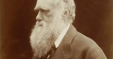 تشارلز داروين صاحب نظرية أصل الأنواع.. هل كان من نسله علماء؟