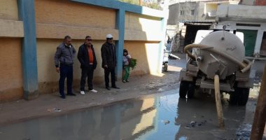 محافظ الإسكندرية: استمرار رفع درجة الاستعداد للتعامل مع مياه الأمطار.. صور