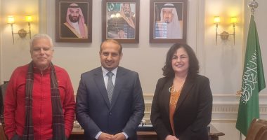 السعودية نيوز | 
                                            قنصل السعودية بالإسكندرية يستقبل مدير الأوبرا لبحث التعاون المشترك
                                        